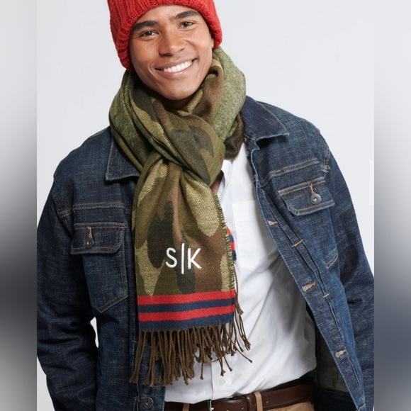 MARK & GRAHAM CAMO PRINT BLANET SCARF. - Picture 1 of 9